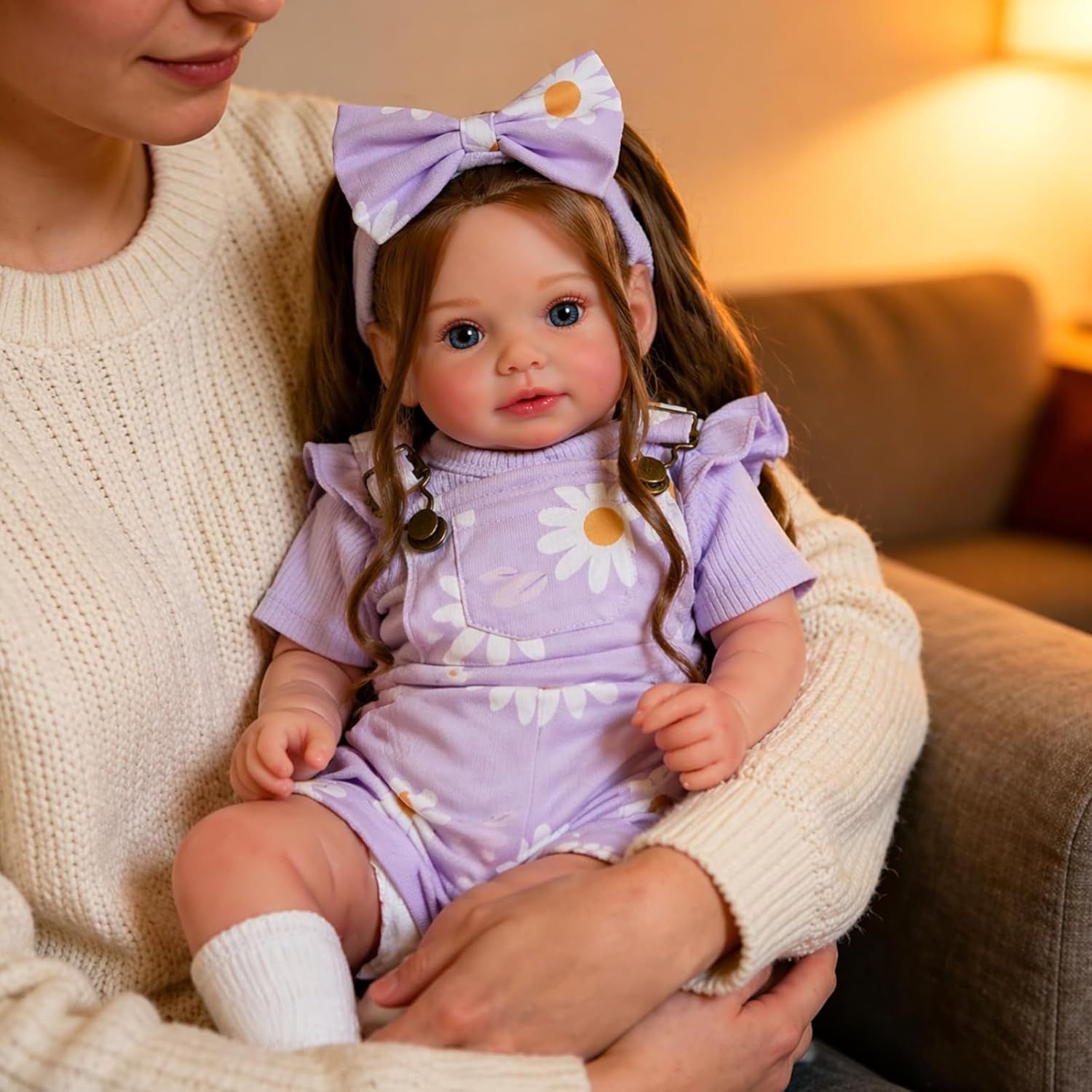 Bébé Reborn Fille Cheveux Longs Salopette Lavande